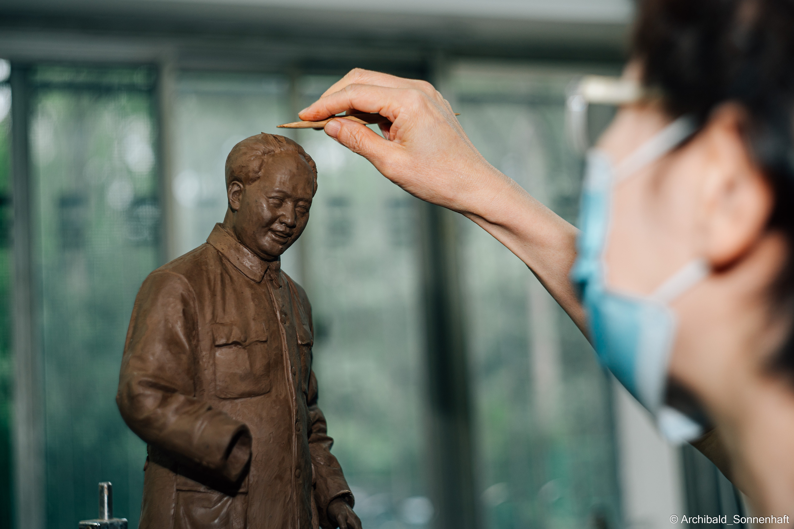 天津泥人张 Tianjin’s Nirenzhang (Tianjin Clay Figure). Photographer in Guangzhou, China. Archibald Sonnenhaft