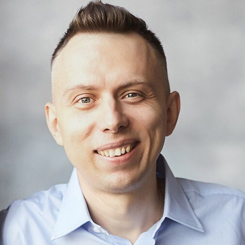 Нейросеть берёт интервью у свадебного фотографа. Свадебный фотограф в Санкт-Петербурге Петергофе Пушкине Саша Галлс / Александр Галлс