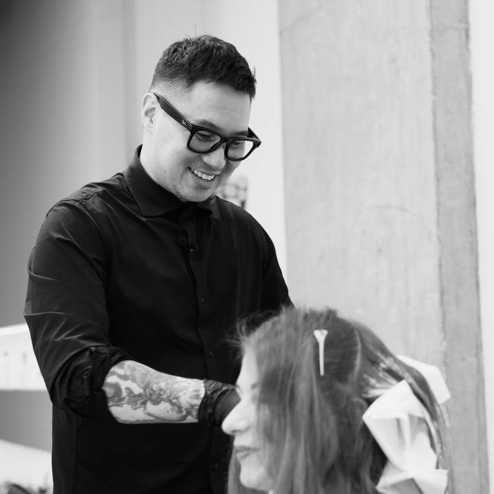 Услуги стилиста. Салон красоты Праvда в Москве