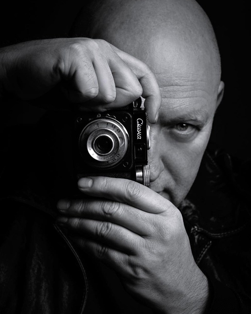 Контакты. Фотограф Владимир Остапенко