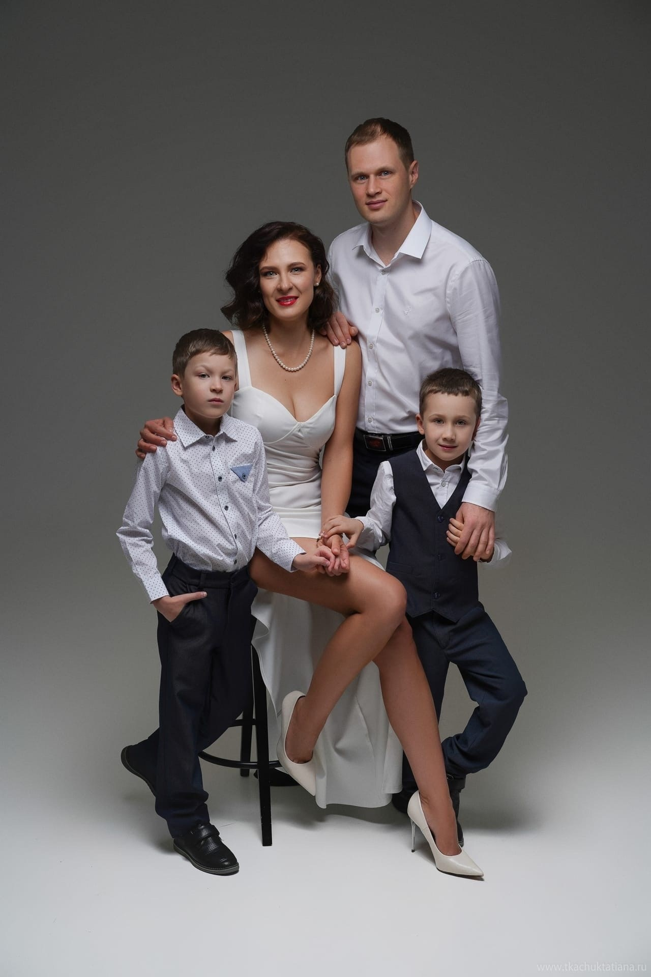 Семейная фотосессия. Фотограф новорожденных беременных в Тюмени Ткачук Татьяна