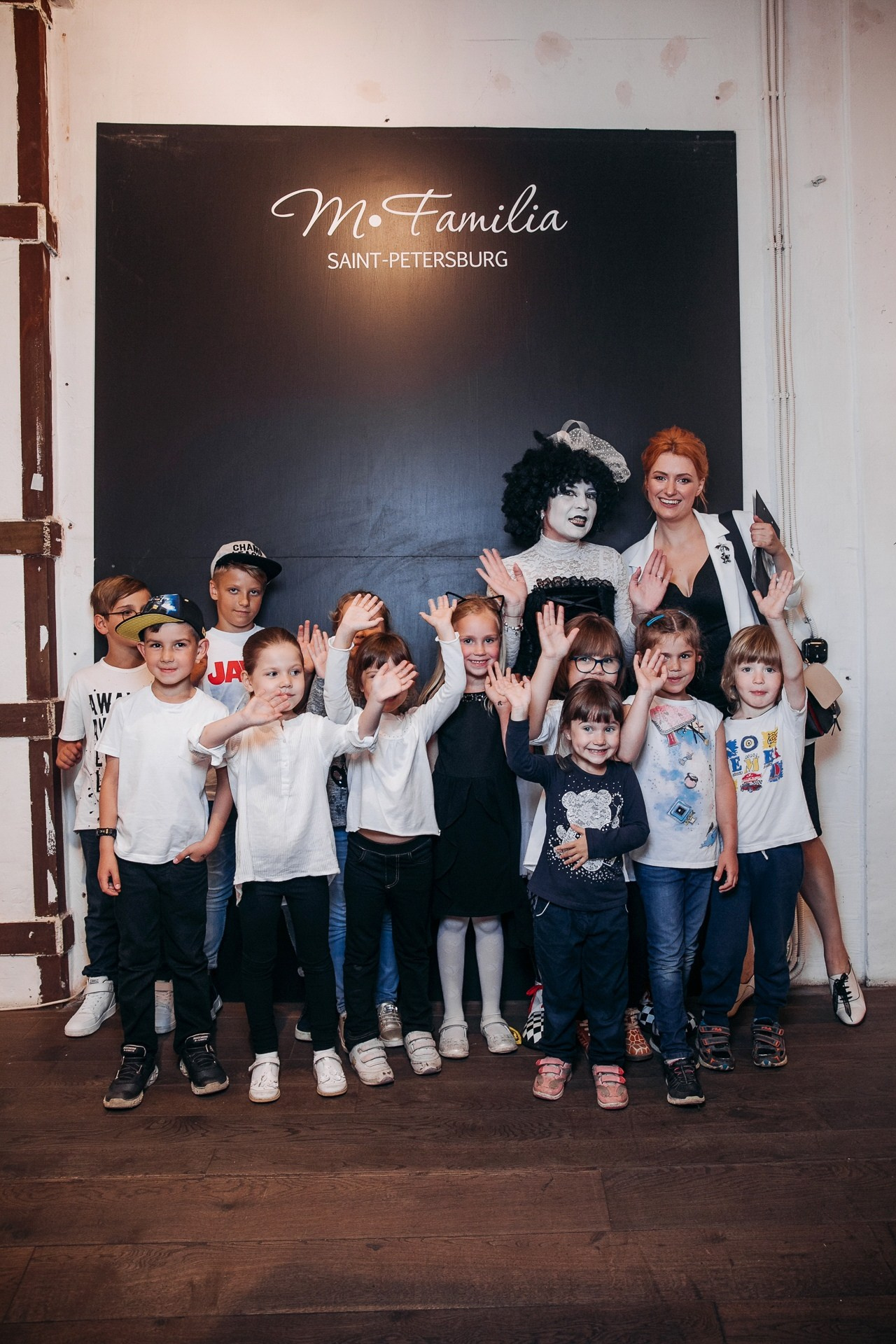 Как рассказать о том, что вы участвуете в выставке?. Организация фотовыставок в Петербурге и Москве, MFamilia (МФамилия)