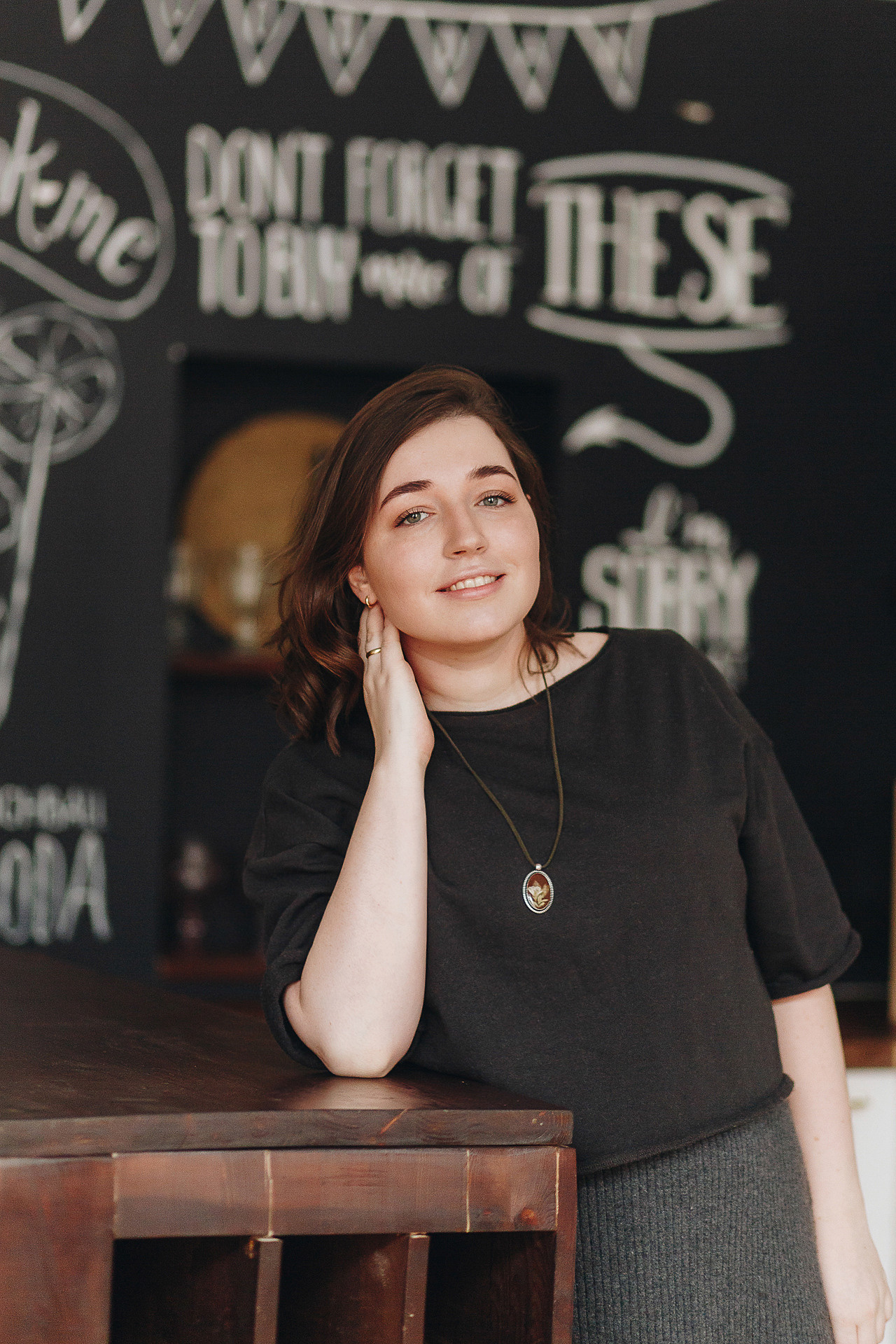 Контакты. Анна Илие, женский фотограф, будуарная съёмка, бизнес-портрет, Москва