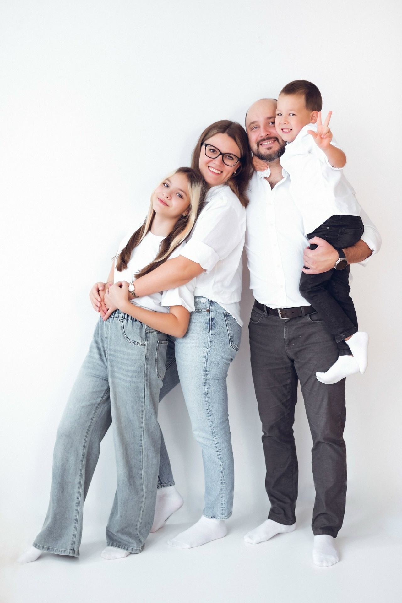 Фотосессии. Детский и семейный фотограф Эльмира Веселова. Детская фотостудия Мира. Фотосессия на годик