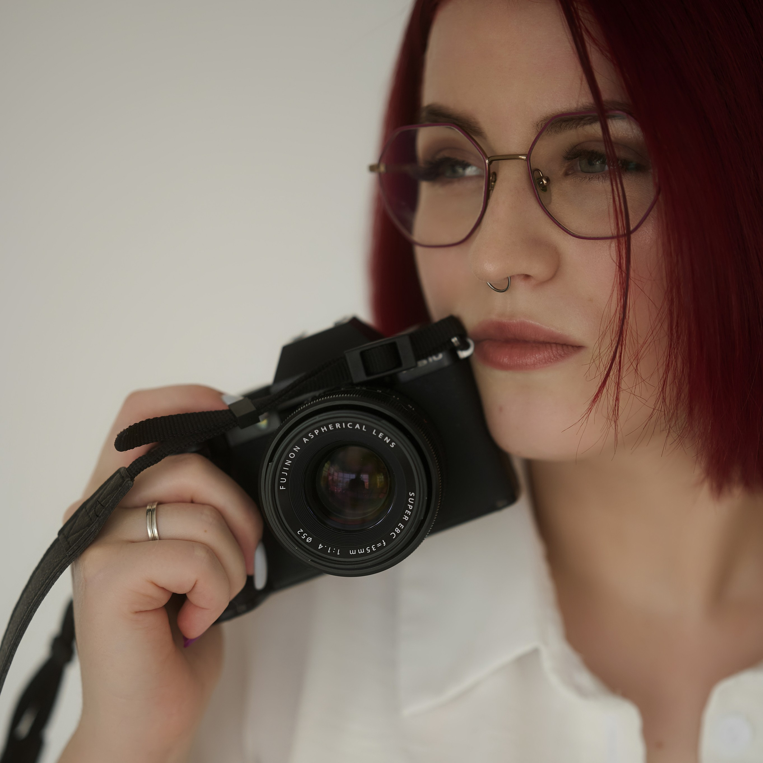 Контакты. Фотограф в Москве. Женский и мужской портрет, лавстори (love story)