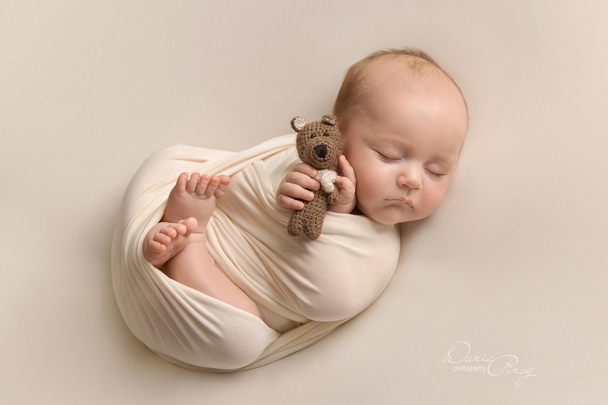 Семейная фотосъёмка с новорождённым. Детский и семейный фотограф в г. Крымске