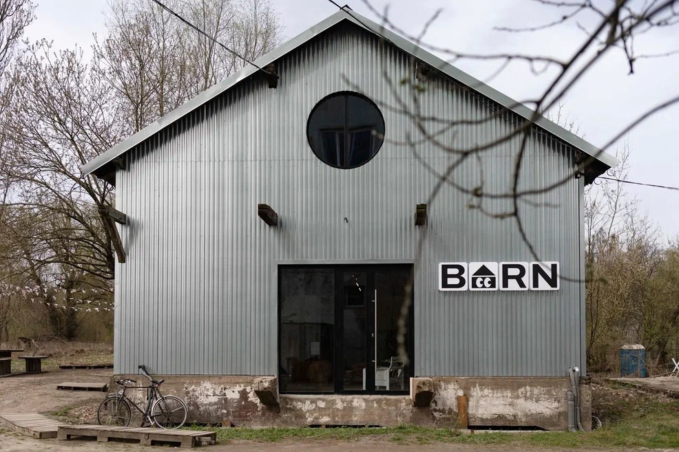 ВЫСТАВКА «ЛЕС — САД» АРТ-ПРОСТРАНСТВО BARN, КАЛИНИНГРАД 22 МАРТА — 05 МАЯ 2024. MAIN