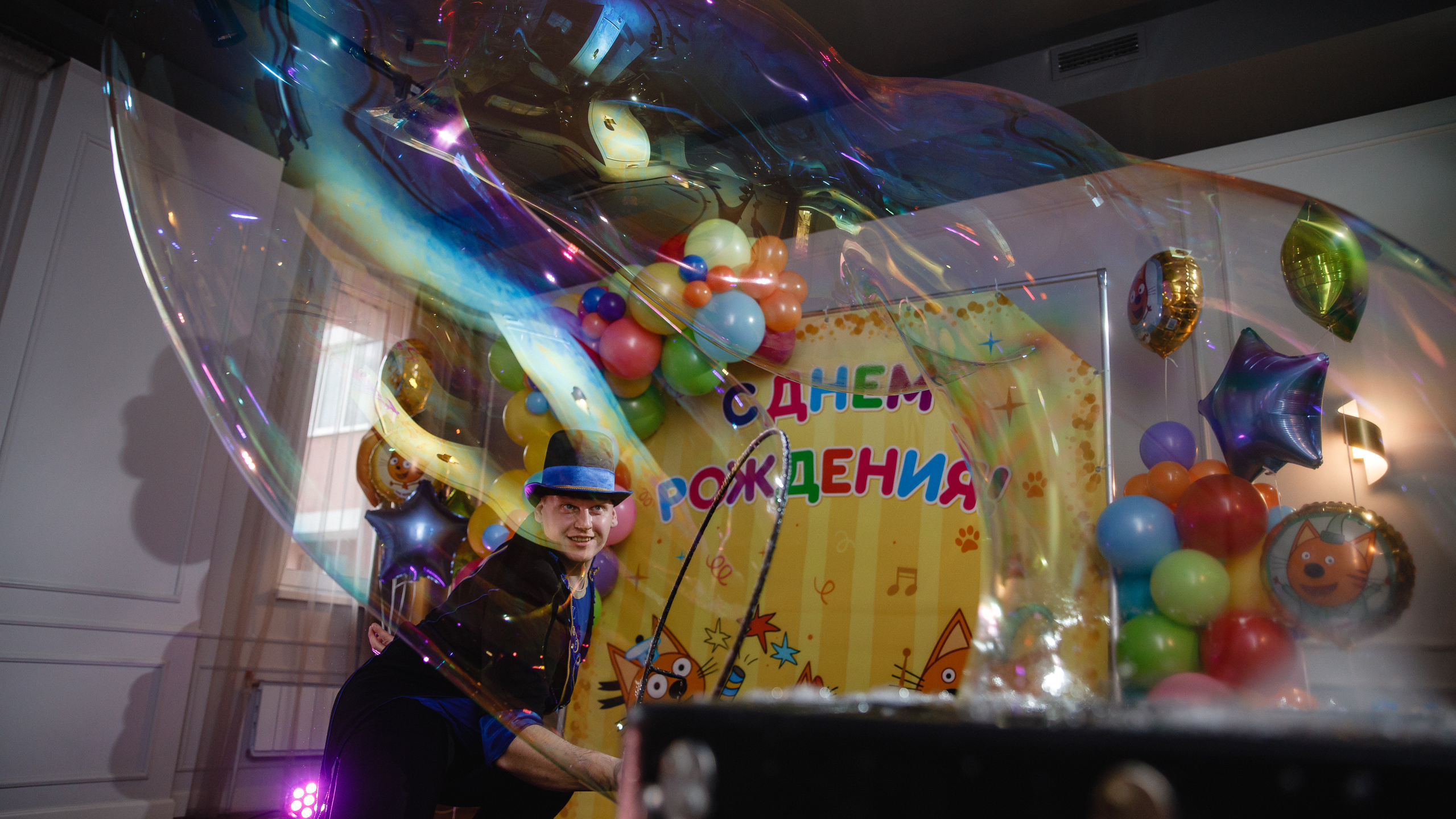 Шоу мыльных пузырей Саратов. Шоу программы Владимира Куликова