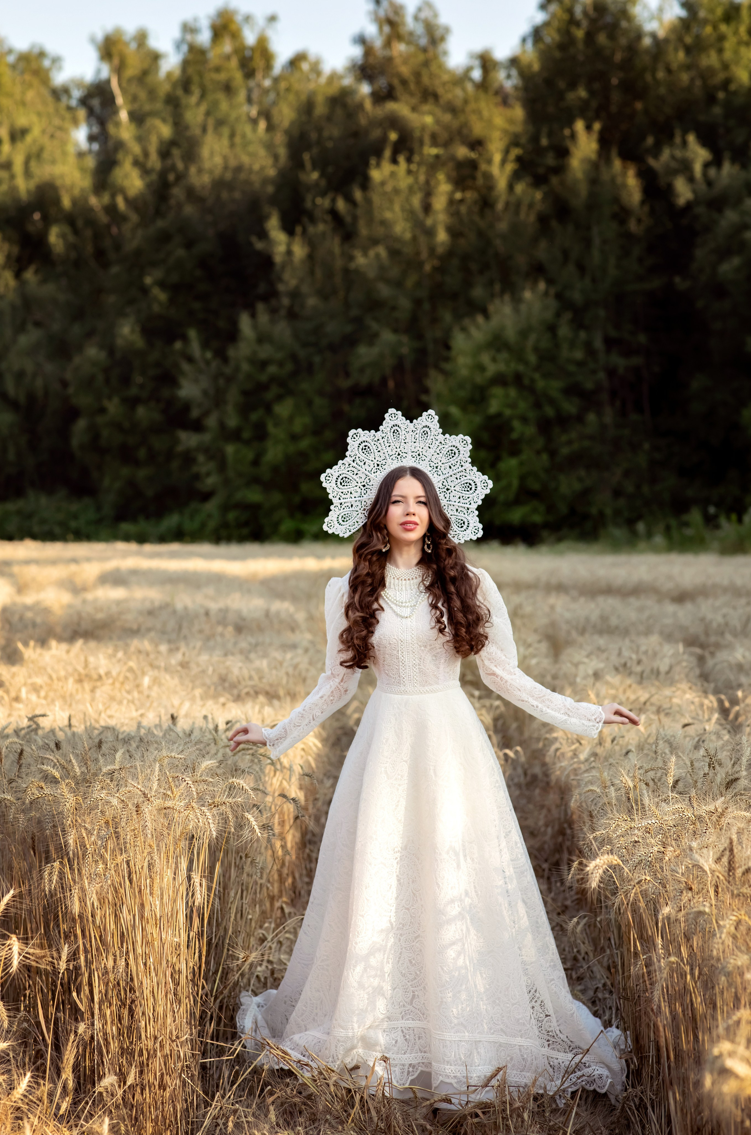 Дизайнер костюмов и украшений, фотограф