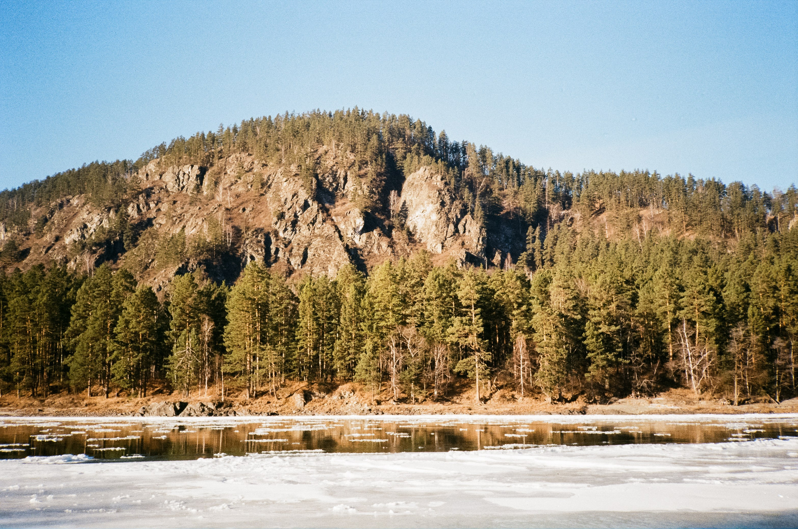 Путешествие на Алтай зимой: изумительные виды, снятые на фотопленку, ч