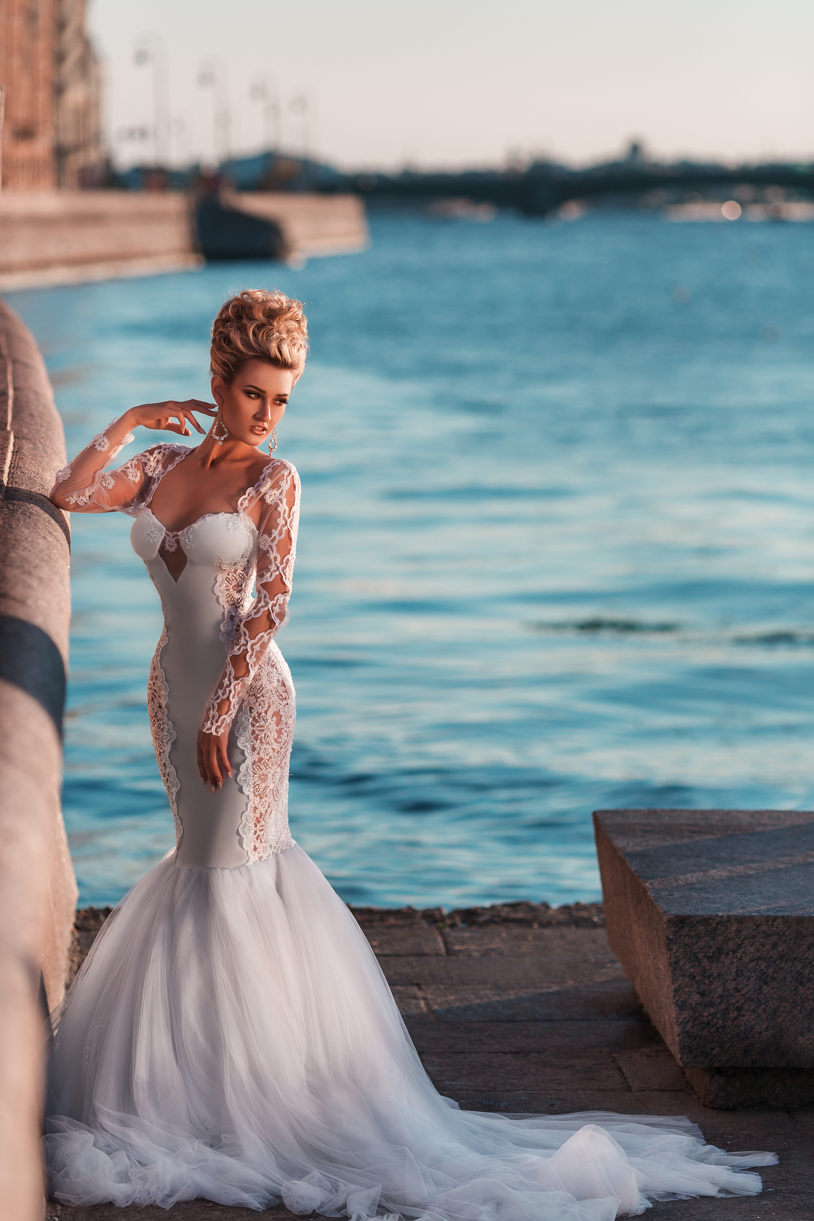 Красивое свадебное платье