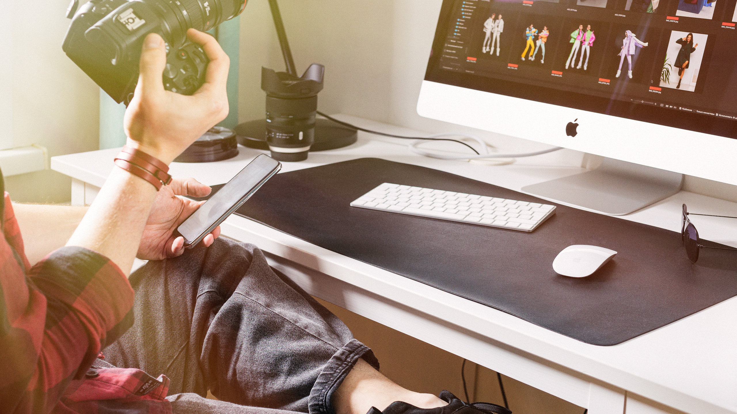 Contacts. Ian Vanker: product and fashion photographer in Belgrade, Serbia