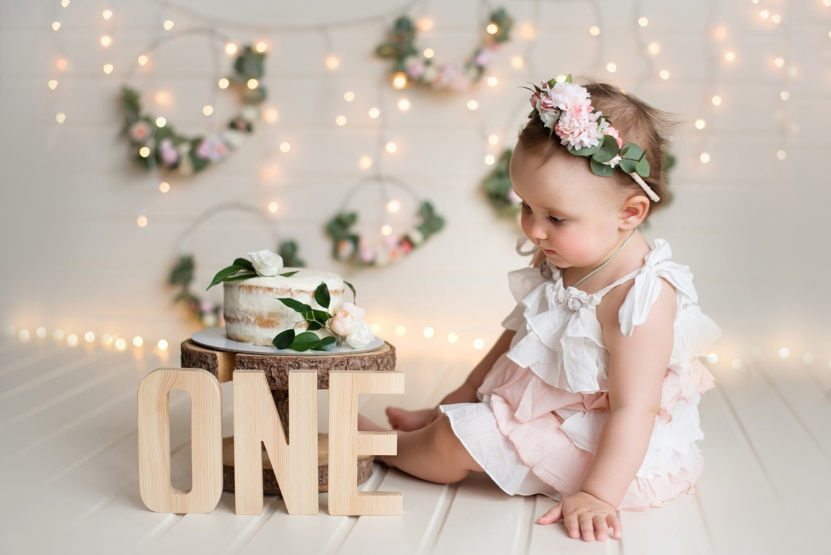 Первый торт. Фотограф новорожденных Елена Панова