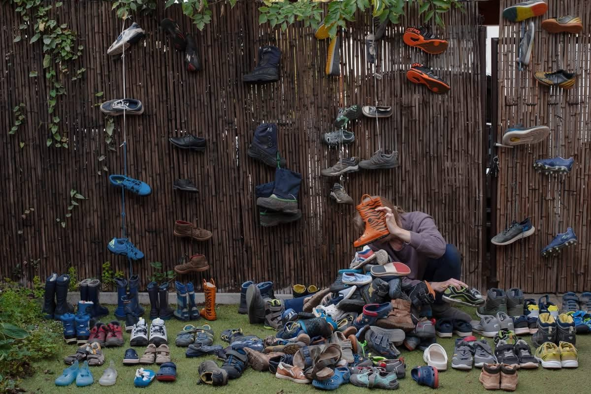 Мама не работает в России