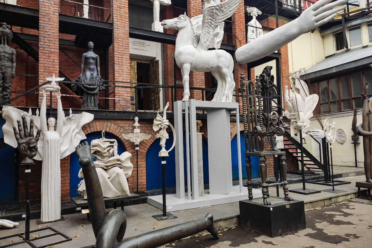 Секретные дворики Москвы. Фото Радости. Свадебный и семейный фотограф в Москве Юлия Самойлова