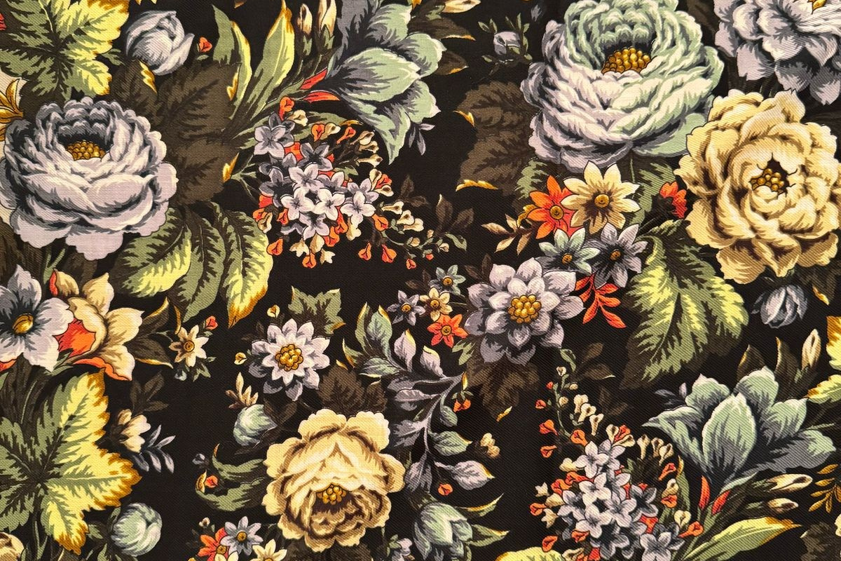 Романтика цветочного платка. Коллекционер и искусствовед Олеся Ястребова