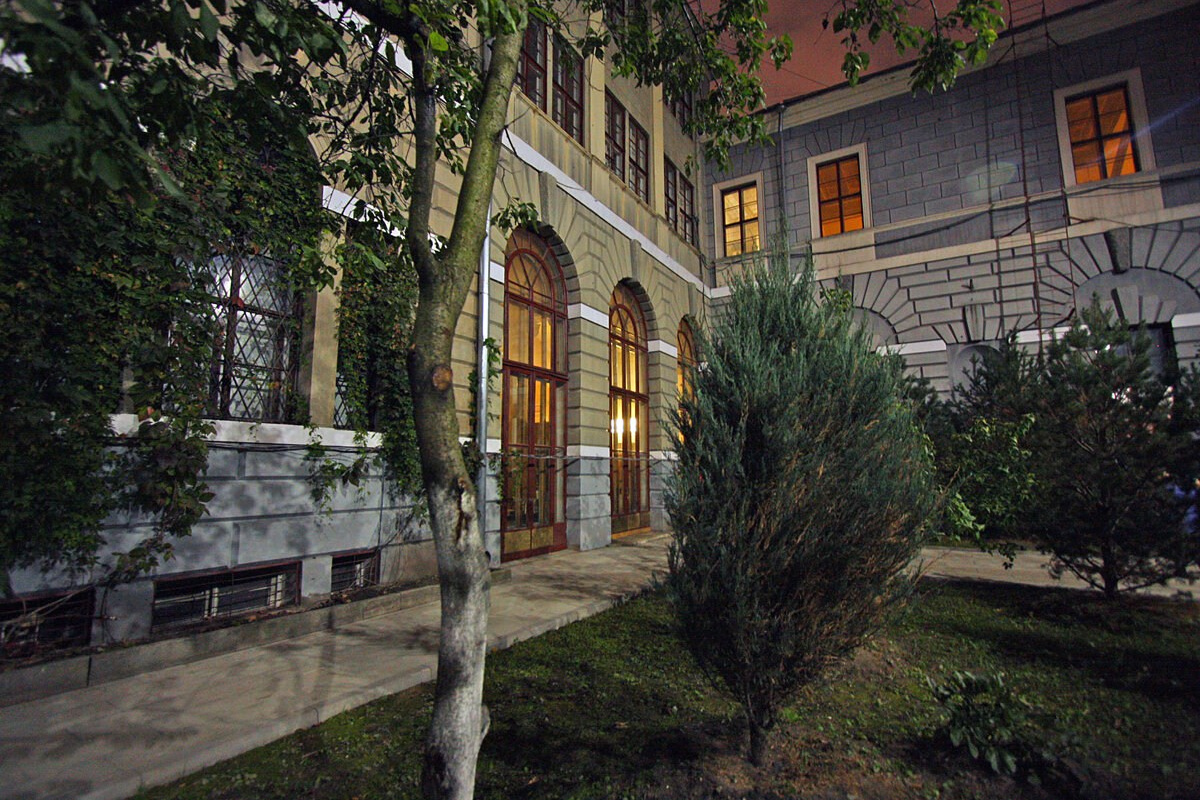 Необычные улицы и дворики Москвы. Фото Радости. Свадебный и семейный фотограф в Москве Юлия Самойлова