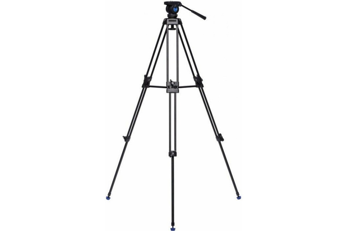 Штативы, стойки. Творческая платформа ПРОСТРАНСТВО