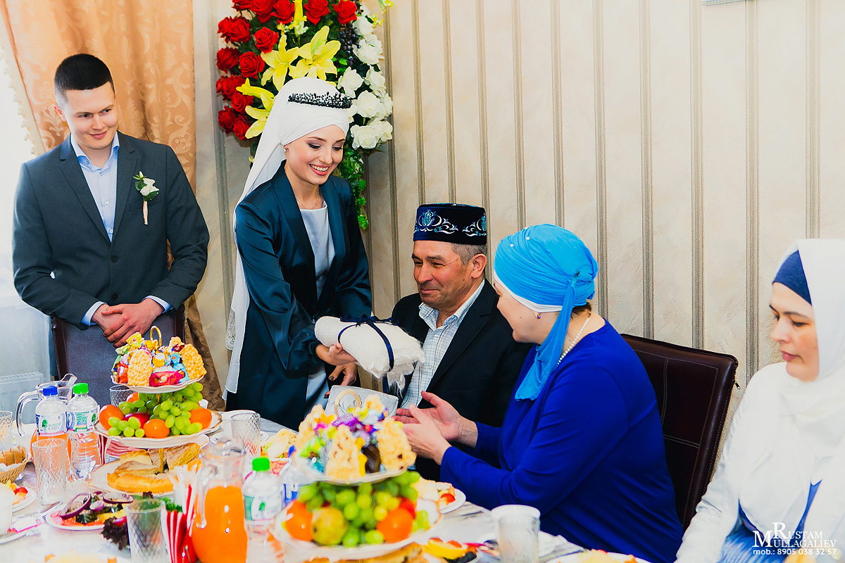 платок маме на никах, подарок родителям на никах