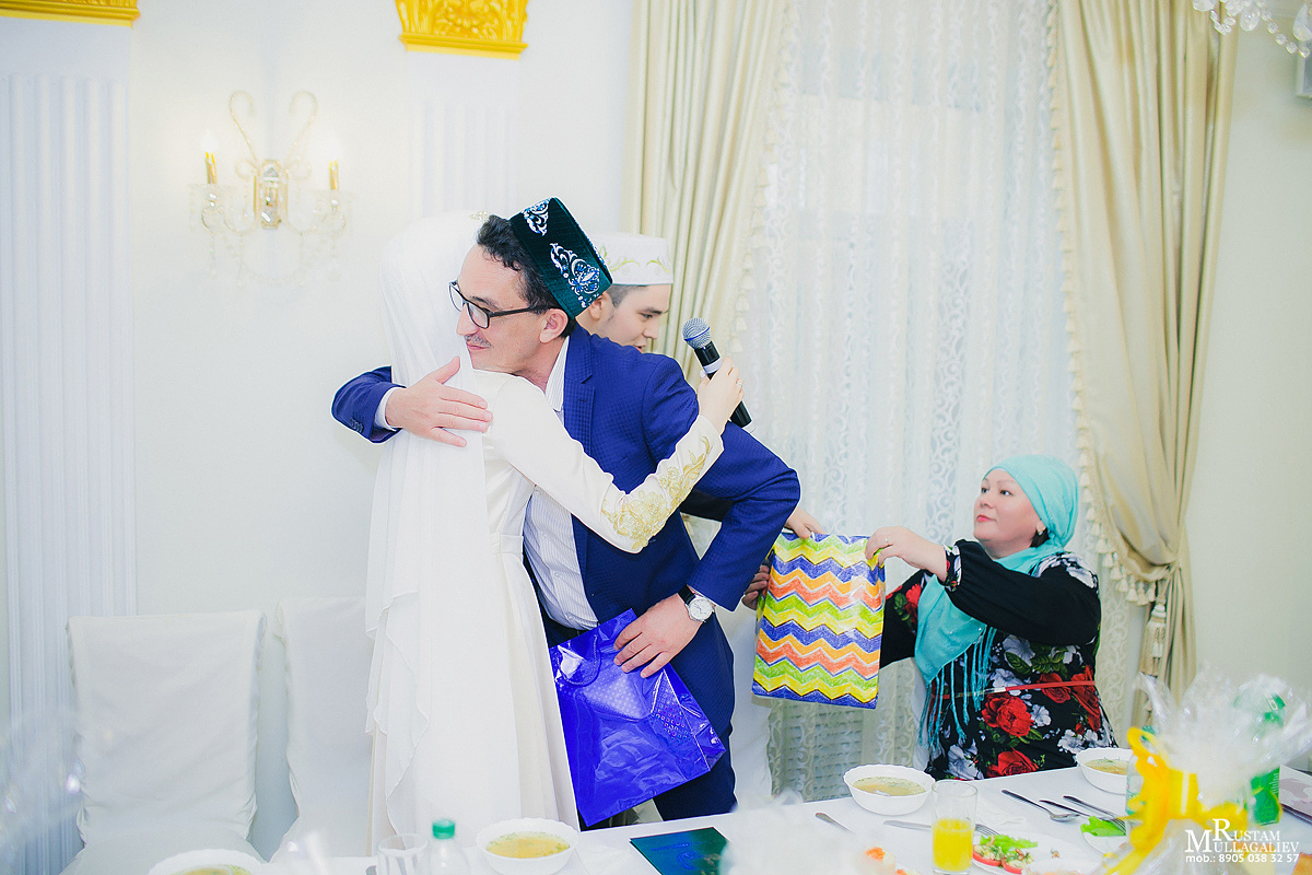 подарок на никах, чтение никах, платье на никах