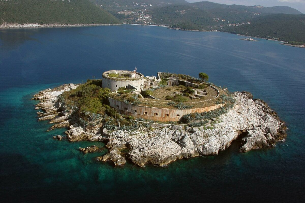 Photo shoot in Mamula Island