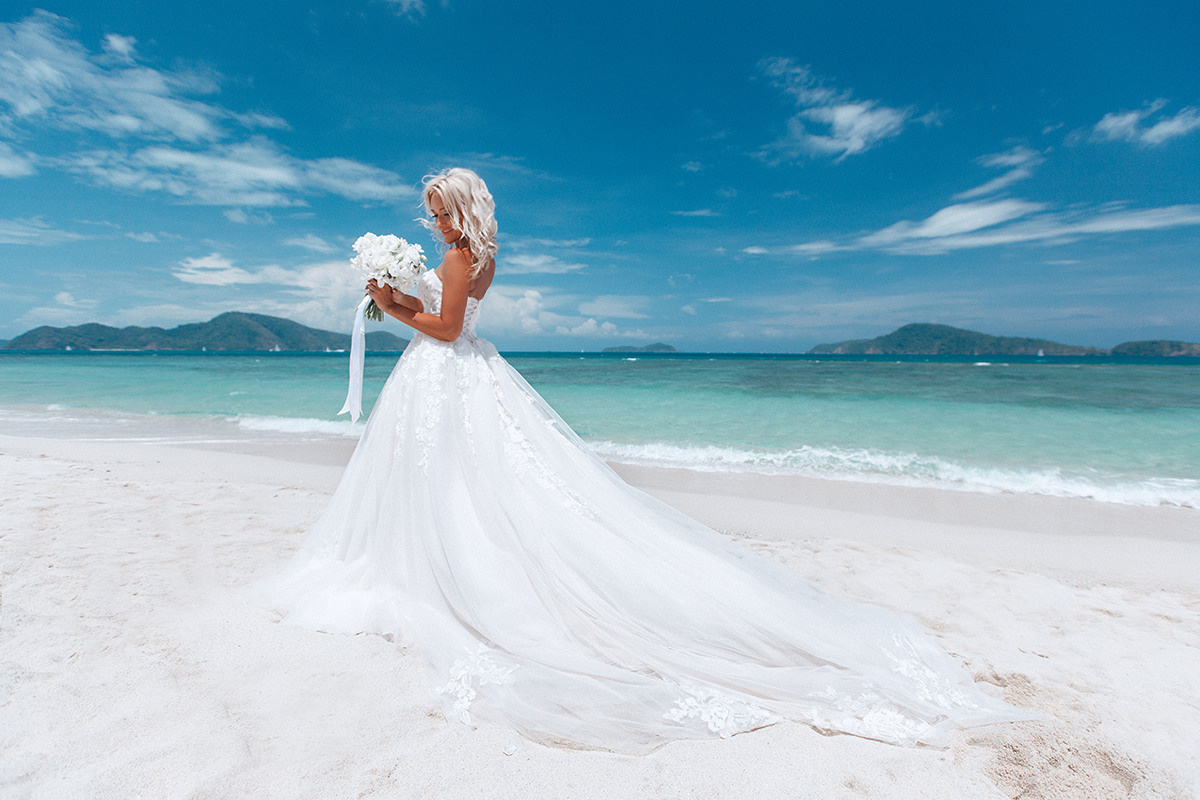 Prices for photo shoots in Phuket. Photographer in Phuket. Photographer Thailand