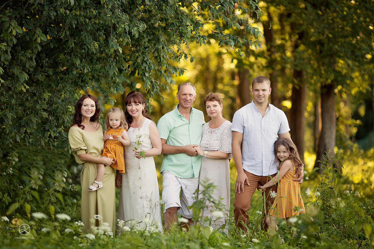 Фотосессия большой семьи, фотосессия бабушек с внуками