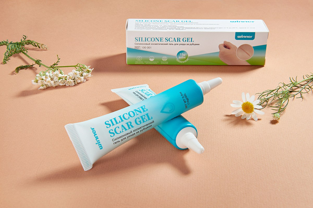 Каталожная съемка на цветном фоне. Медицинские товары