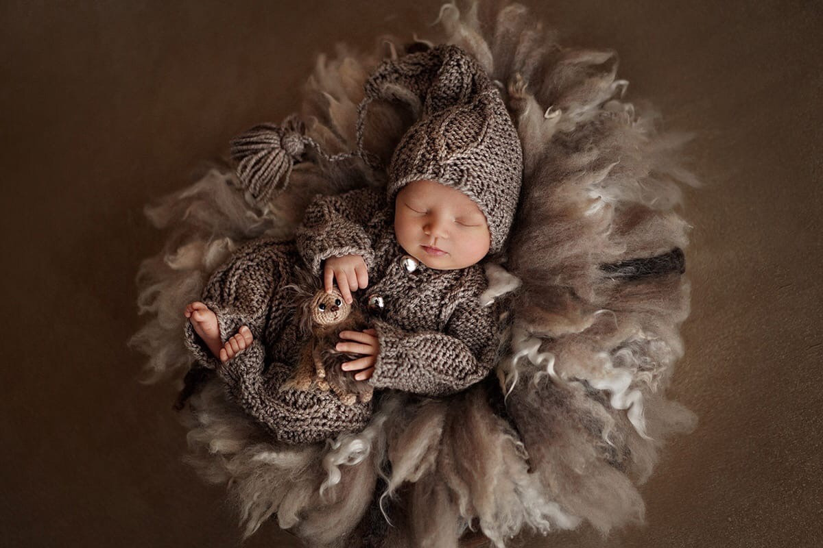 Новорожденные. Классика. Фотограф новорожденных беременных в Тюмени Ткачук Татьяна