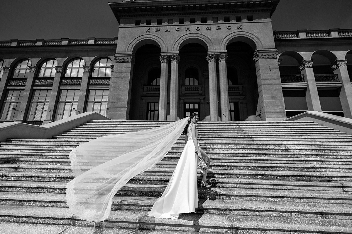 Почасовая съёмка свадьбы в Красноярске — фотограф Тихомиров Евгений. 📸 Свадебный и семейный фотограф в Красноярске Тихомиров Евгений | 17 лет опыта | 800+ свадеб