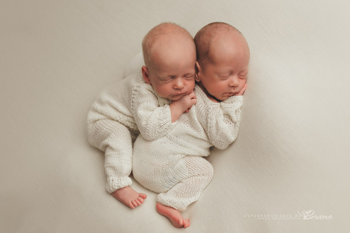 Двойня новорожденные. Фотограф новорожденных в Магнитогорске Ксюша Борисова
