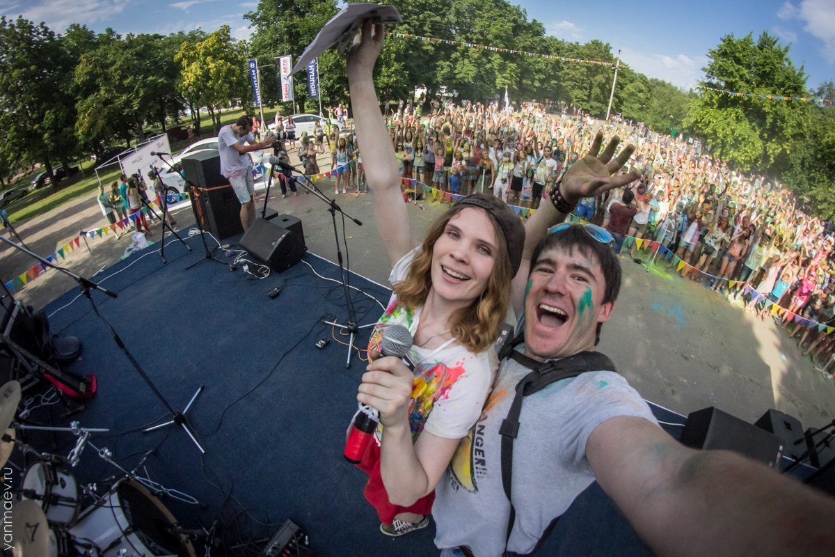 Студия в Ростове-на-Дону. Свадебная, репортажная и бизнес съёмка в Ростове-на-Дону