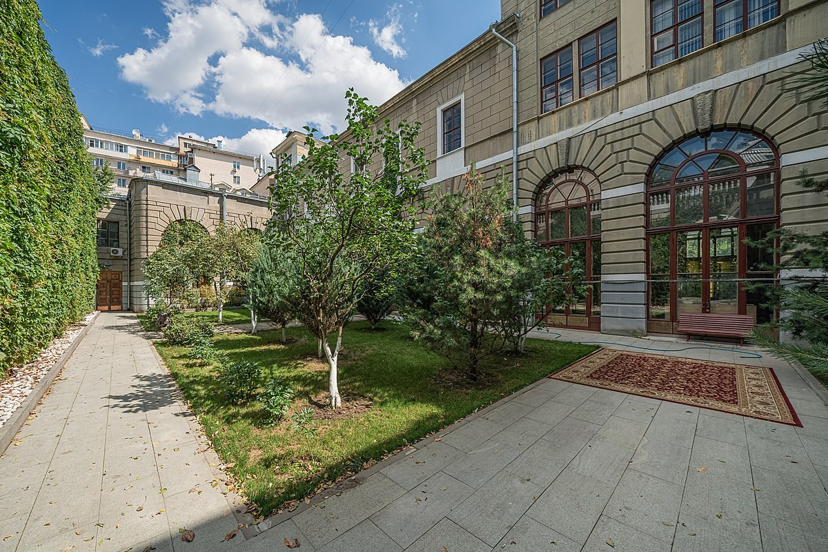 Необычные улицы и дворики Москвы. Фото Радости. Свадебный и семейный фотограф в Москве Юлия Самойлова