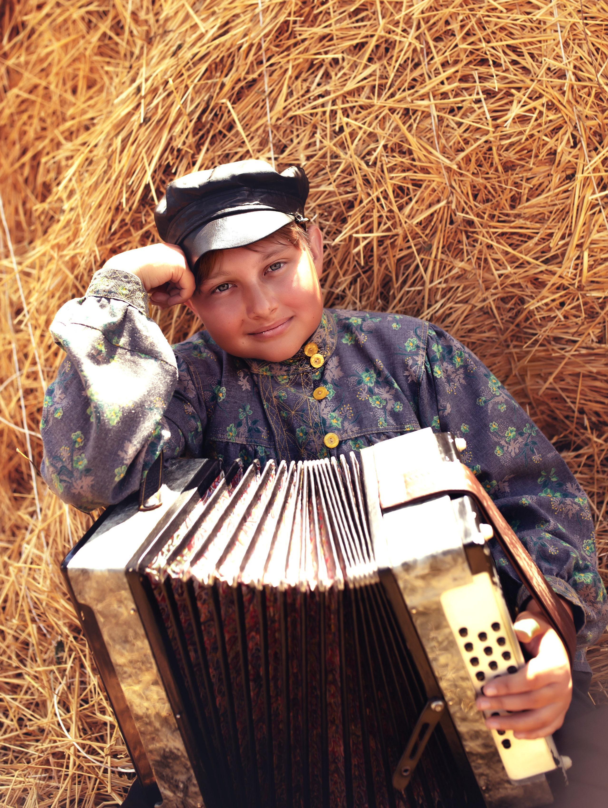 ФОТОПРОЕКТ «РУССКАЯ ДУША» Образцовый фольклорный коллектив «Пчёлка». Ольга Смирнова юрист, фотограф