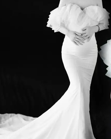 Прокат платьев пеньюаров боди шубы накидки на фотосессию. Аренда платья на съёмку. Прокат одежды Екатеринбург. Платья для беременных Екатеринбург. Прокат одежды для беременных Екатеринбург.  Прокат для беременных Екатеринбург. Прокат нарядов Екатеринбург