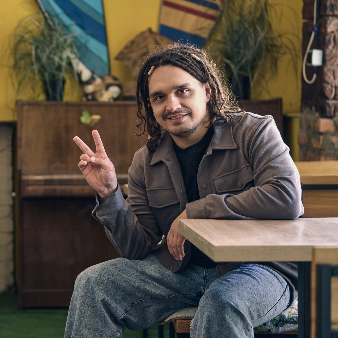 Мужские фотосессии для сайтов знакомств в Москве. Портретный фотограф Павел Бахирев. Москва