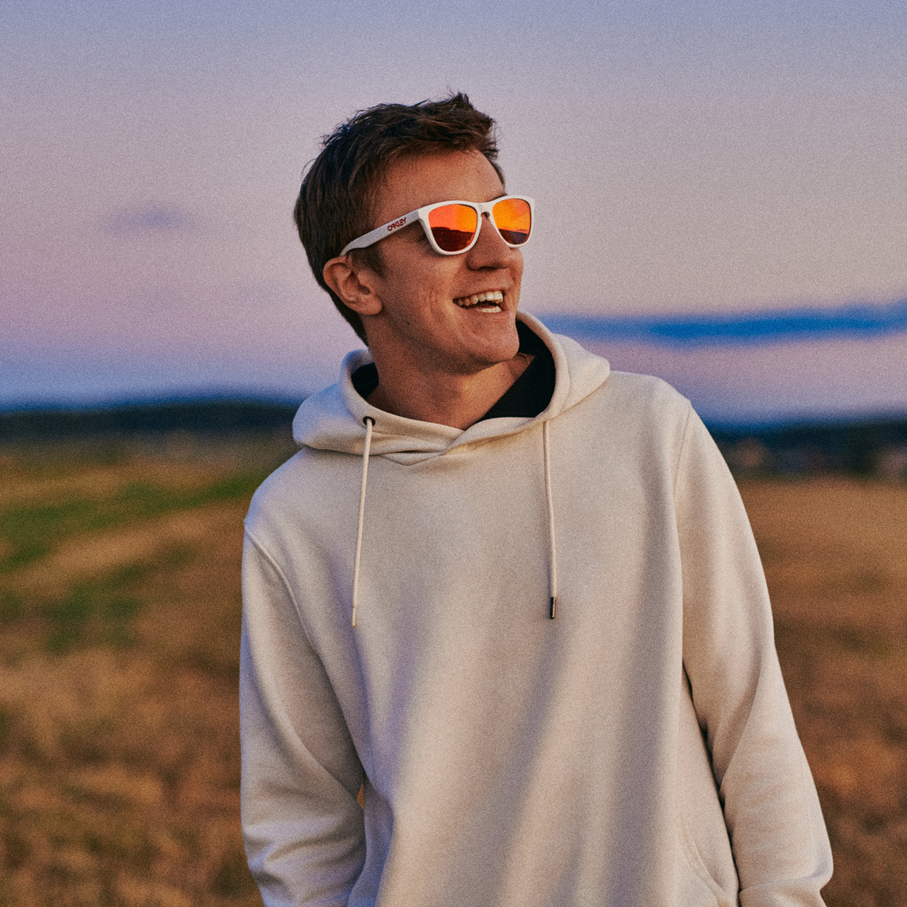 Price. Photographer Slava Vlasov