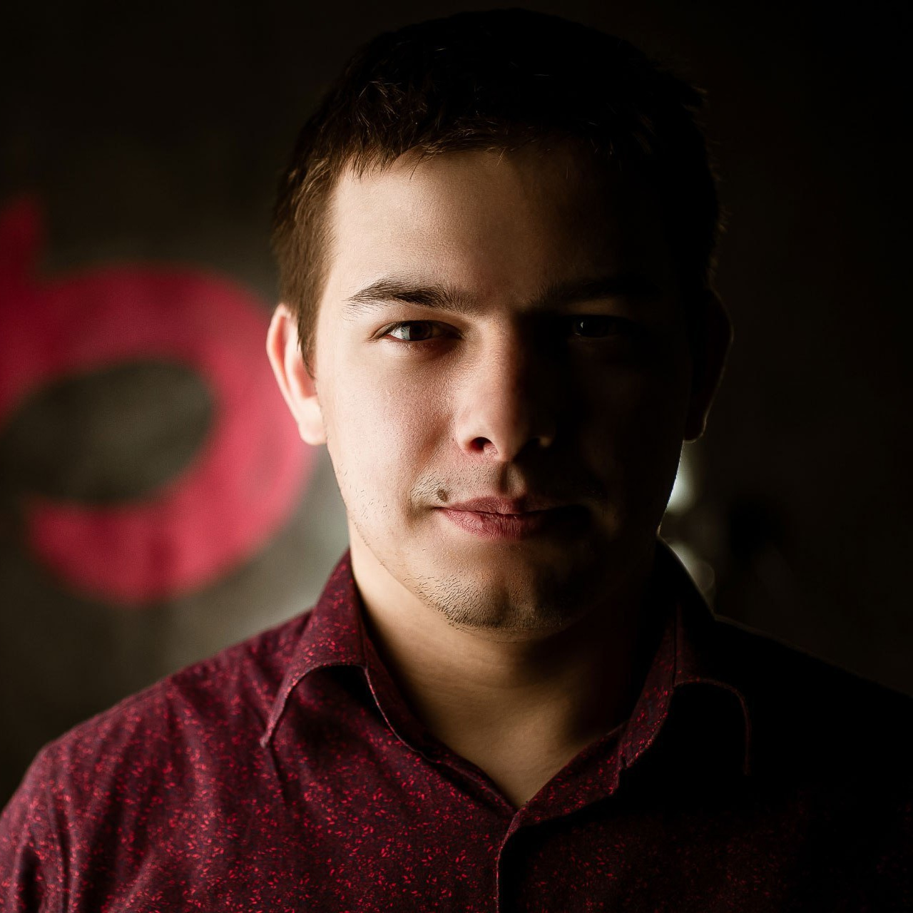 Contact me. Evgeny Pelevin. Photographer. Industry, reporting, weddings, portrait