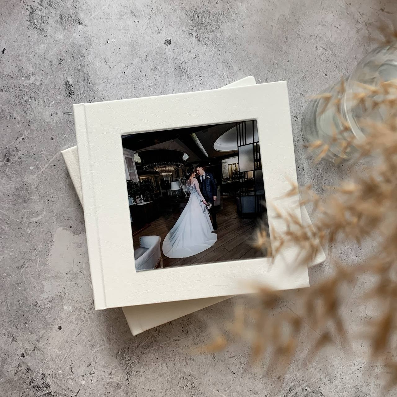Фотокниги Chebook.Store. Фотограф в Москве. Женский и мужской портрет, лавстори (love story)