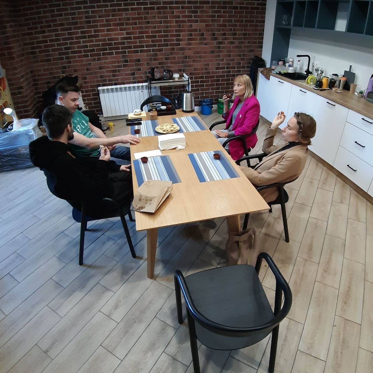 ЭЛЕКТРО ⚡️ Дрейф в «Bardo» — «КВАРТАЛ 4 — Пульс Дома». Роман Ходырев — эзотериолог, художник, фотограф и музыкант. Санкт-Петербург, Рига