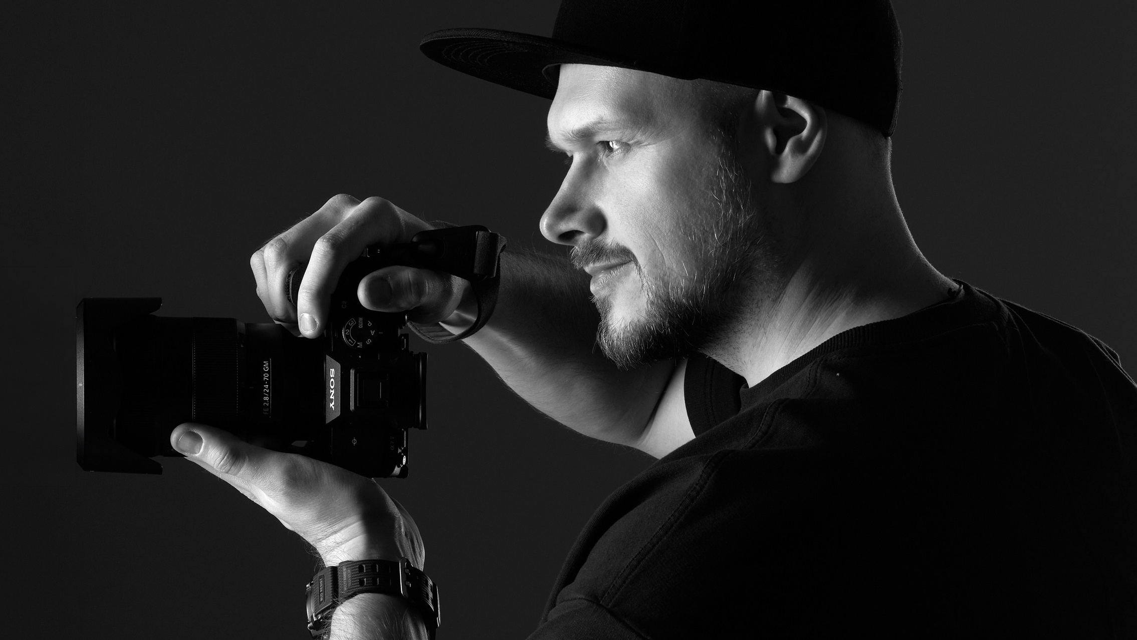 Контакты. Портретный фотограф Павел Бахирев. Москва