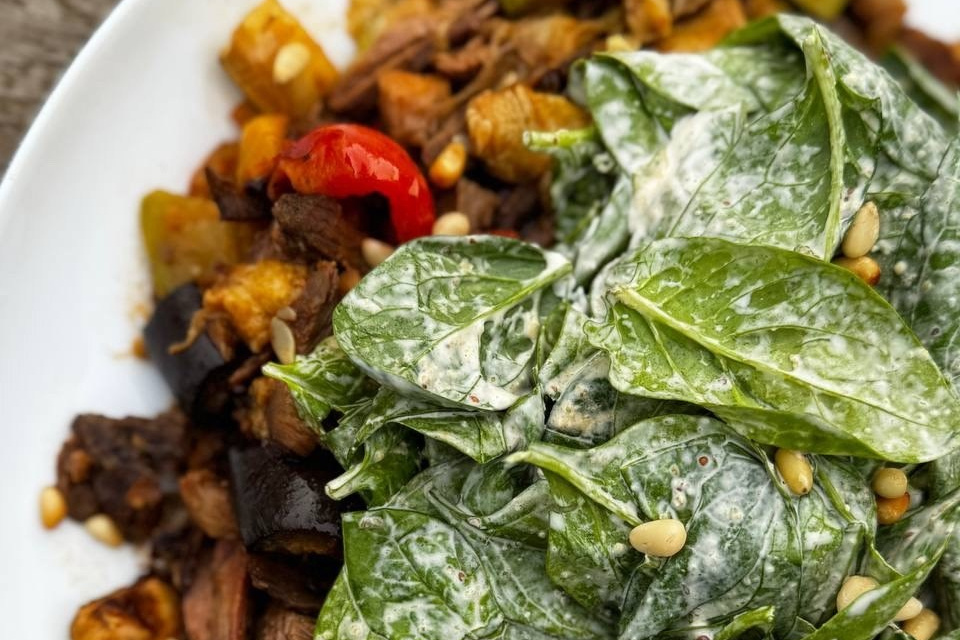 Теплые салаты. Кейтеринг Royal Catering | По Москве и Московской области организуем р