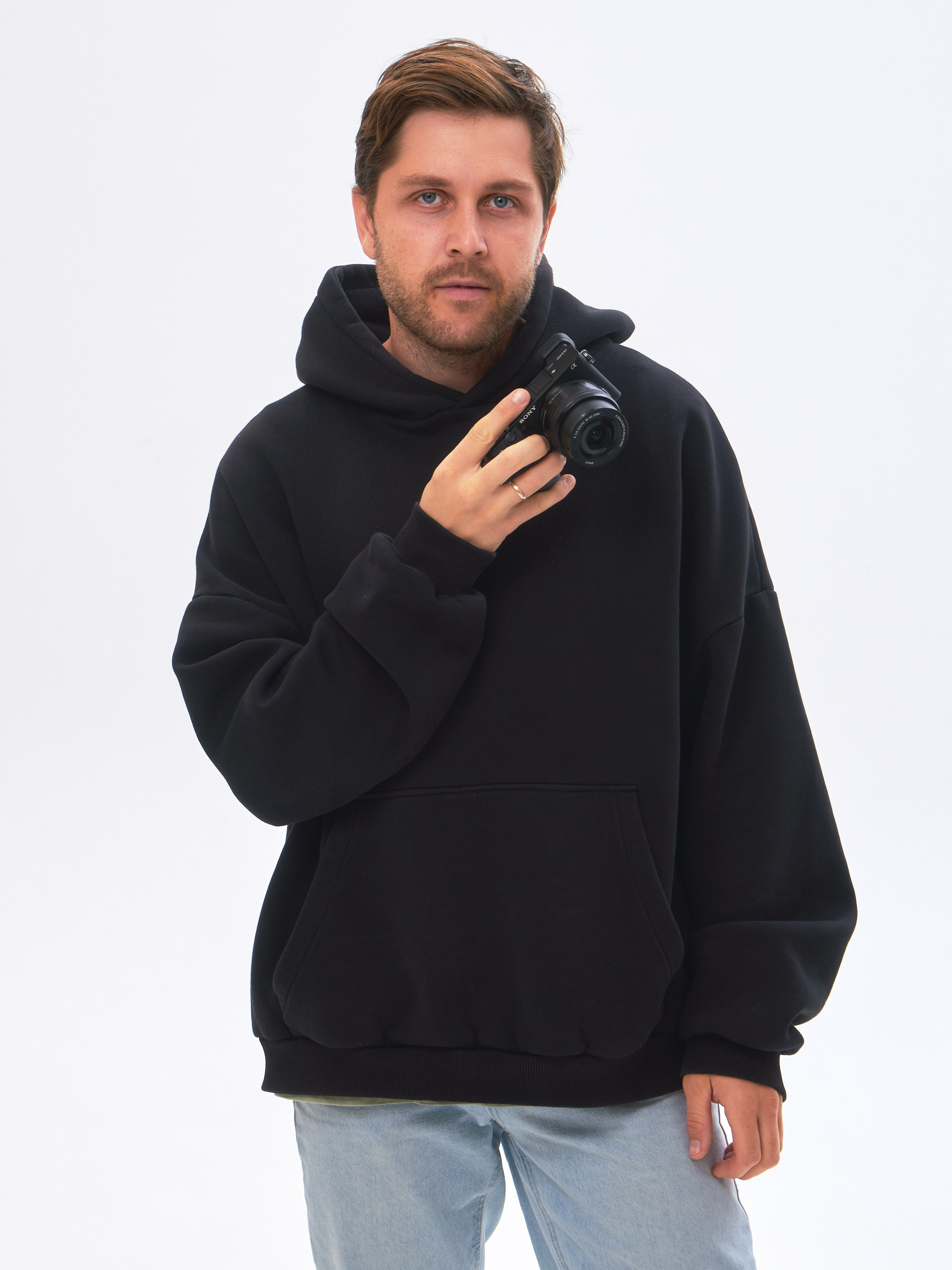 Контакты. Профессиональная фотосъёмка для маркетплейсов. Краснодар. Александр Москаленко