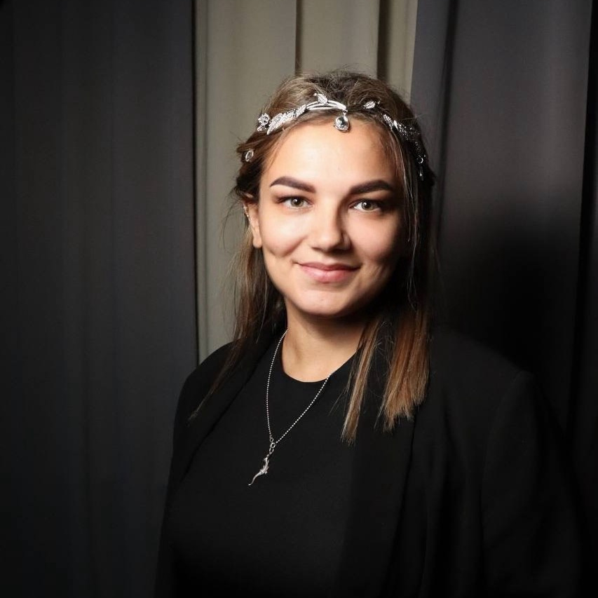 Ведущий и его команда. Ведущая Татьяна Овчинникова. Создаю эмоции