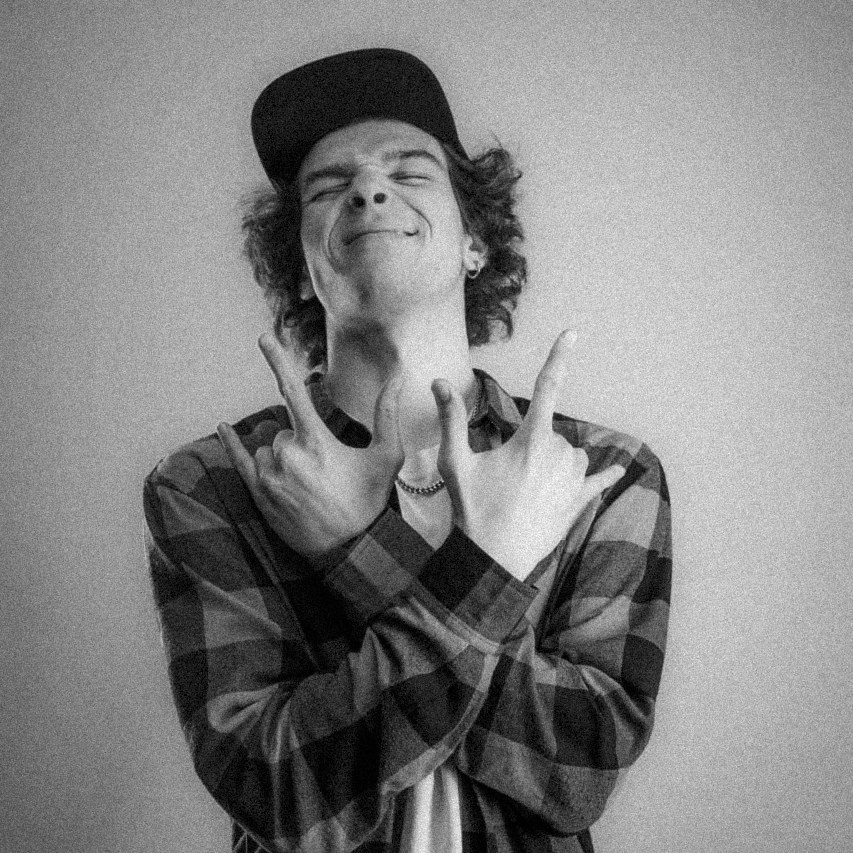 Контакты. GALLERY