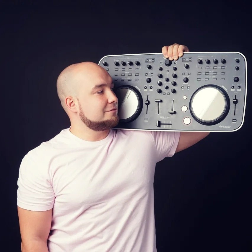 Услуги`. PRO Диджей на мероприятие любой сложности в Москве и МО