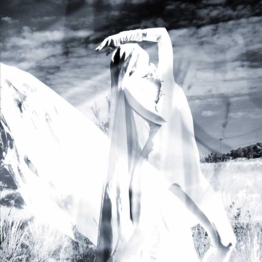 THE HYBRID ALCHEMIST. Yulia Yurchevskaya | Art Director & Visual Visionary