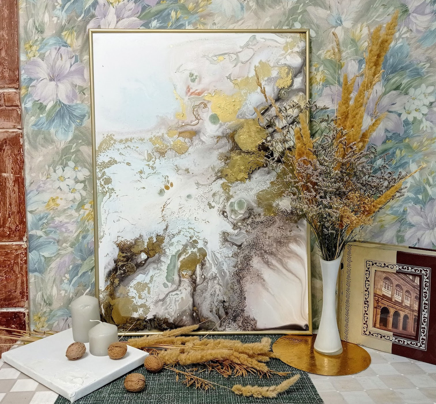 Желто серая абстракция с золотом, Капли золотого дождя. MONA-ART. Студия авторского декора на заказ: зеркала-скалы по вашим размерам, столики, 3D панно, интерьерные картины, торшеры, светильники,