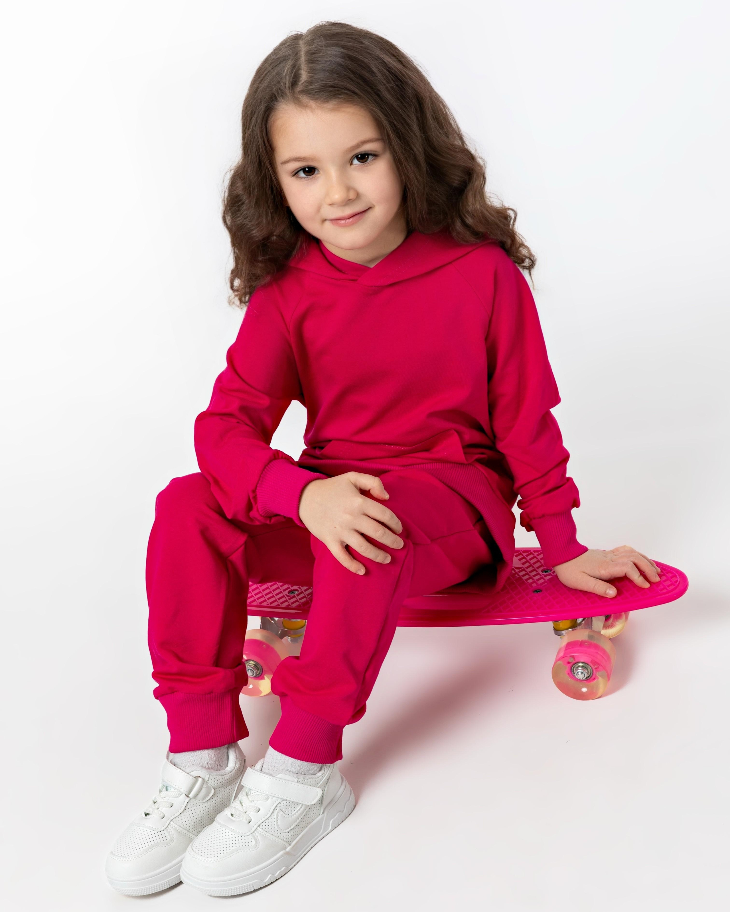 Модели девочки дети от 1 до 17 лет для съемки на маркетплейсы. ТМ Продакшн — Съемка для маркетплейсов в Москве