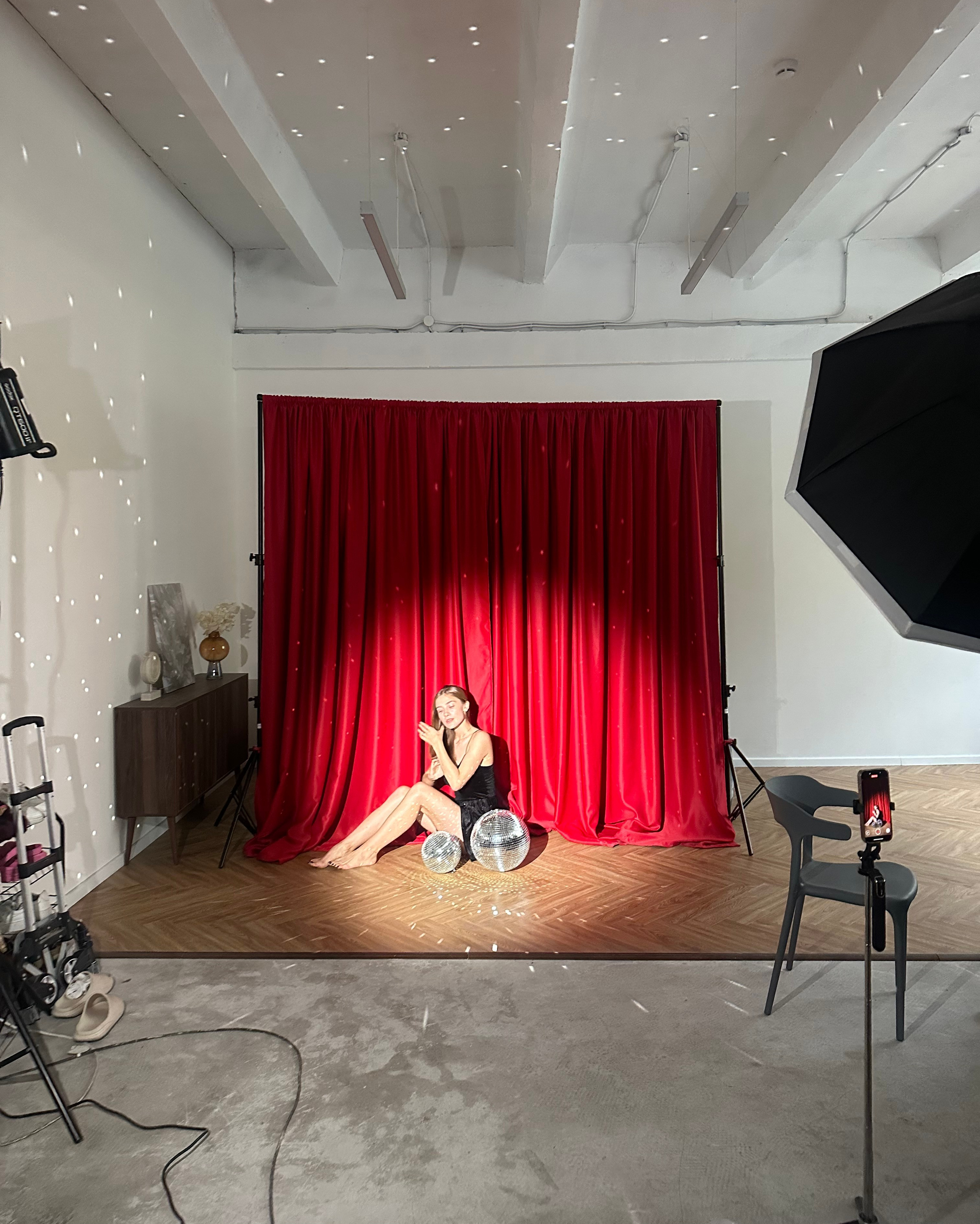 ОБО МНЕ. Фотосъемки одежды и аксессуаров для Wildberries, Ozon